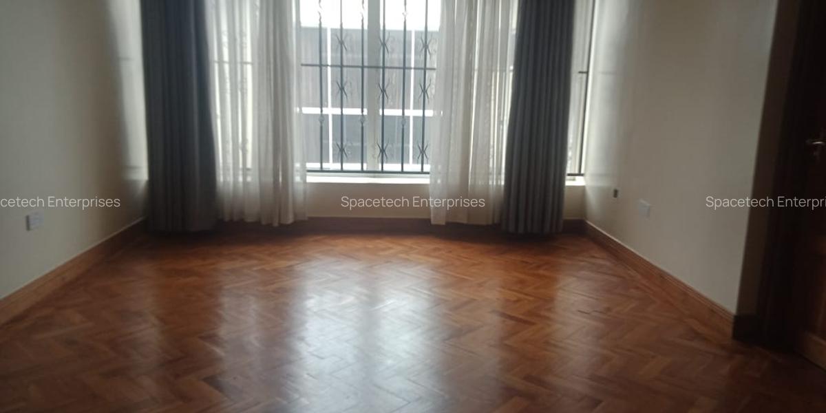 5 Bed Townhouse with En Suite in Spring Valley - 7