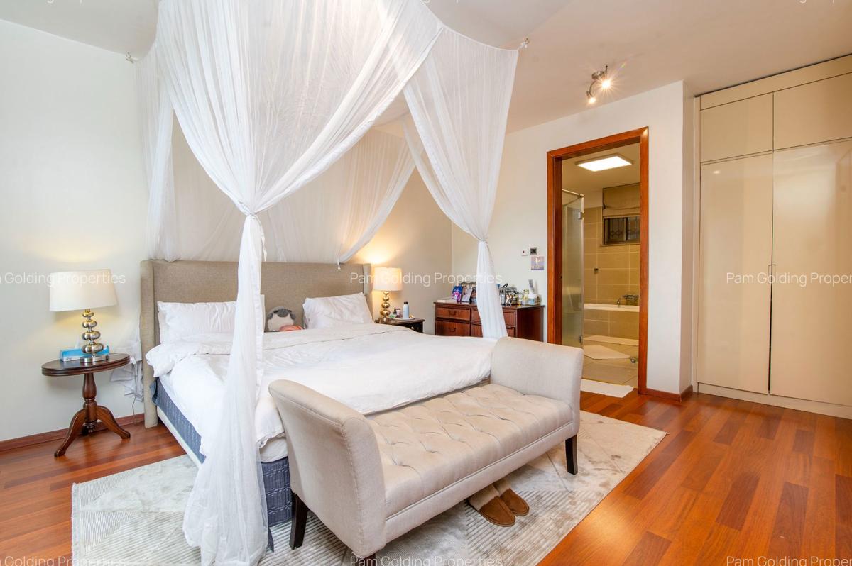 3 Bed Apartment with En Suite at 6Th Parklands - 16