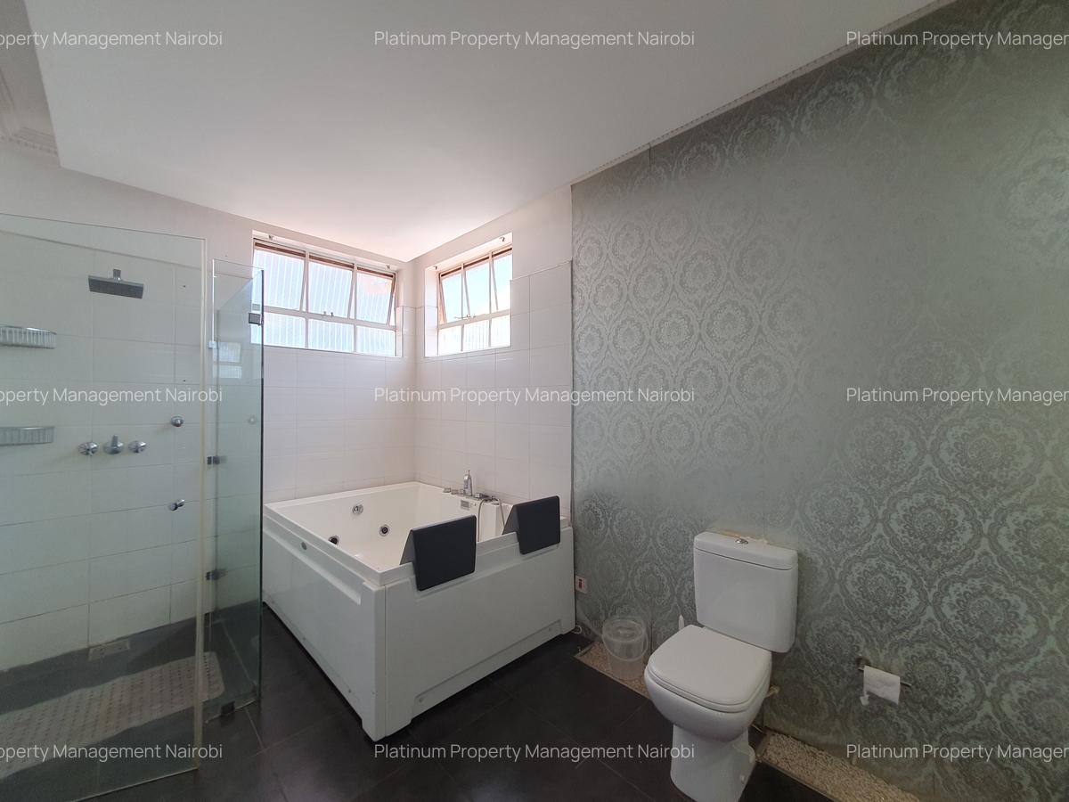 2 Bed Apartment with En Suite at Magnolia Close - 13