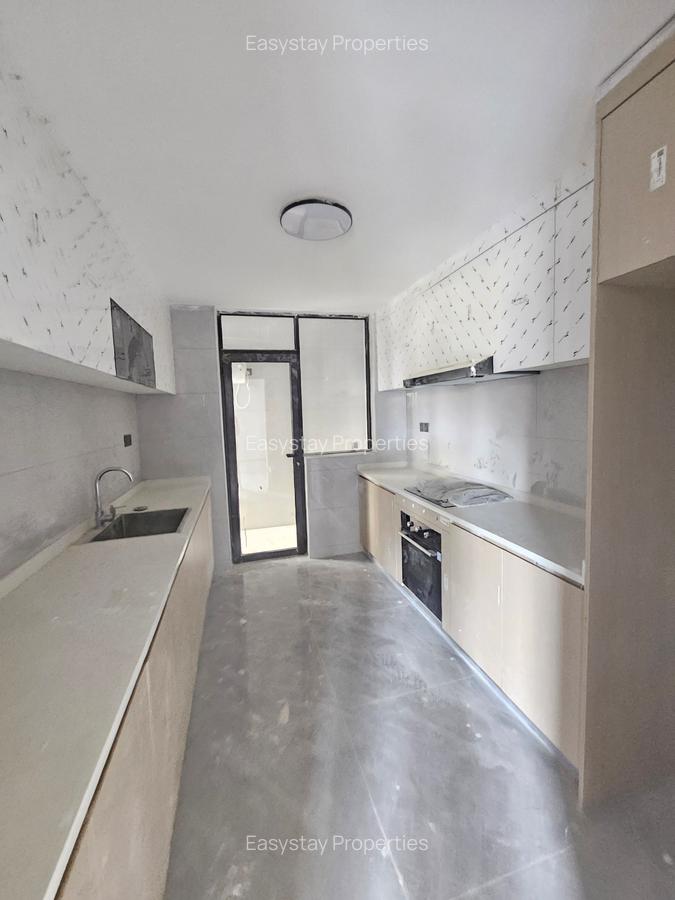 2 Bed Apartment with En Suite in Riverside - 2