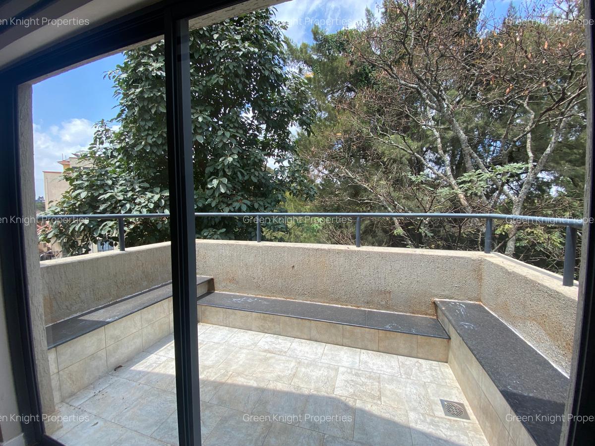 4 Bed Apartment with En Suite in Lavington - 2