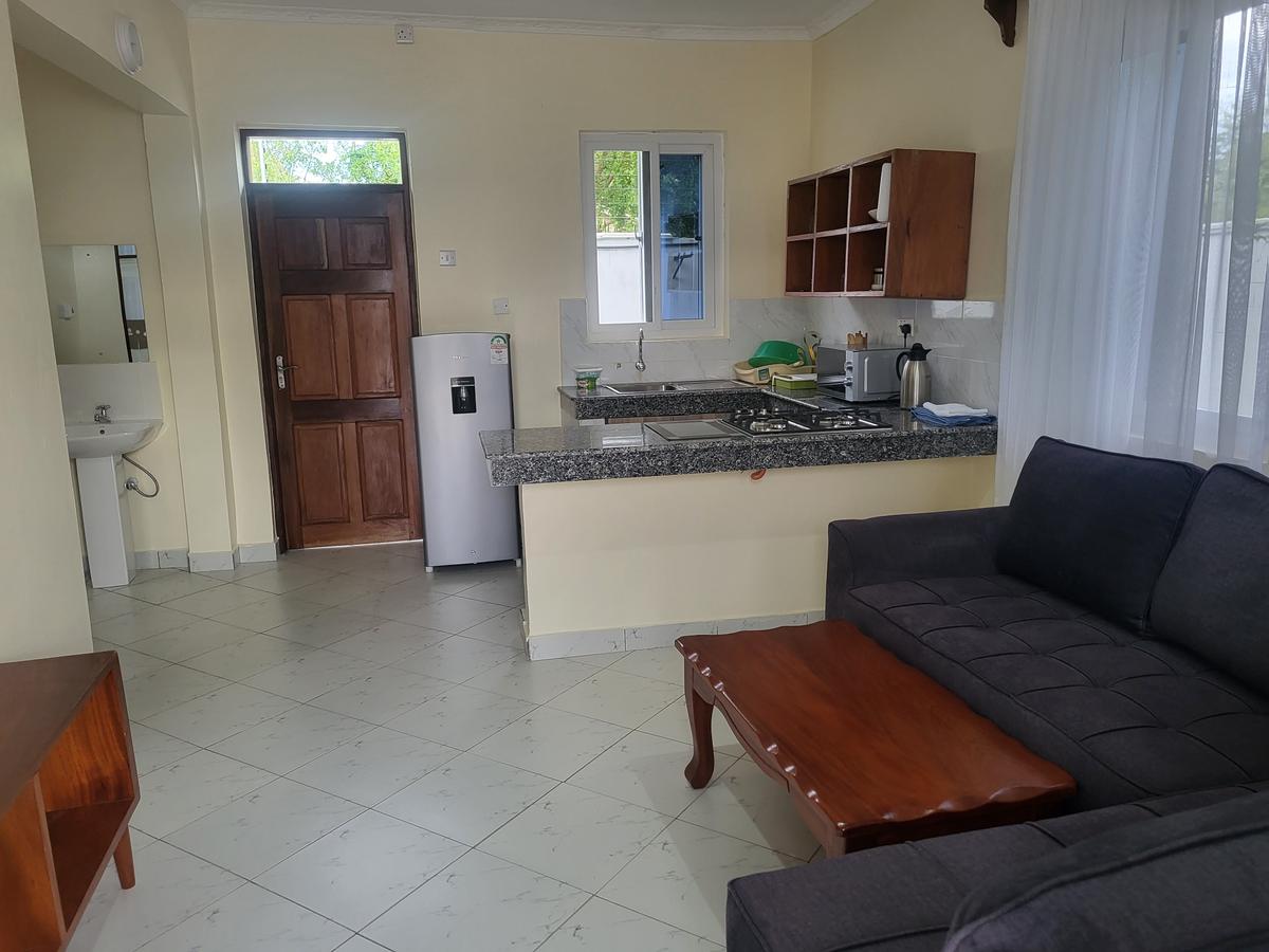 Serviced 1 Bed Apartment with En Suite in Diani - 6