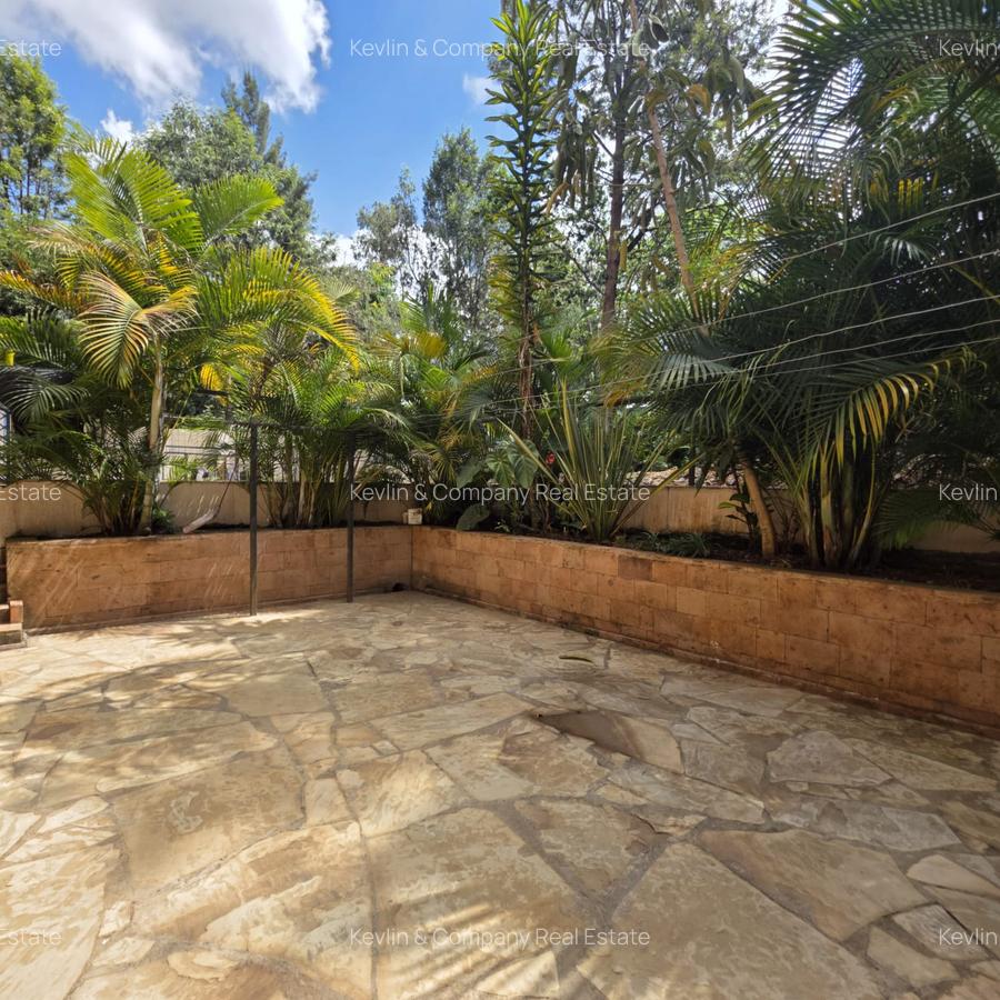5 Bed Villa with En Suite in Lavington - 20