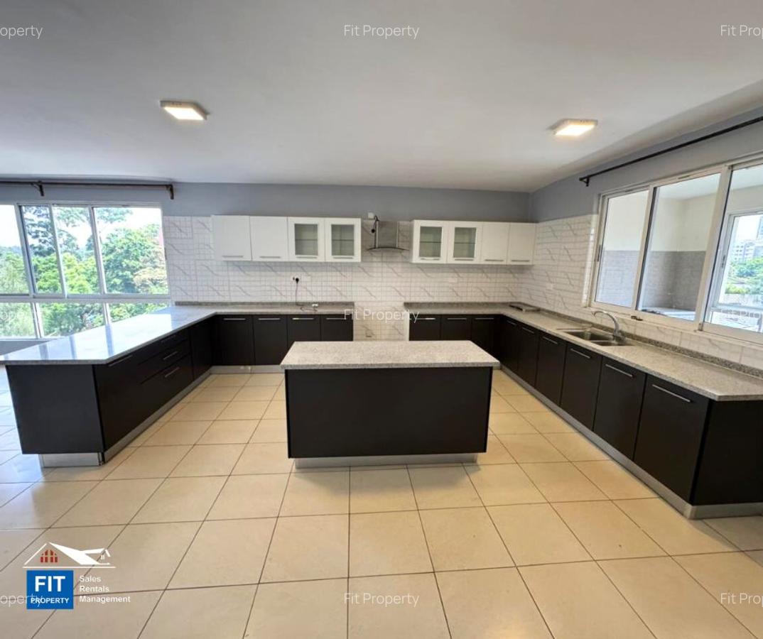 4 Bed Apartment with En Suite in General Mathenge - 9