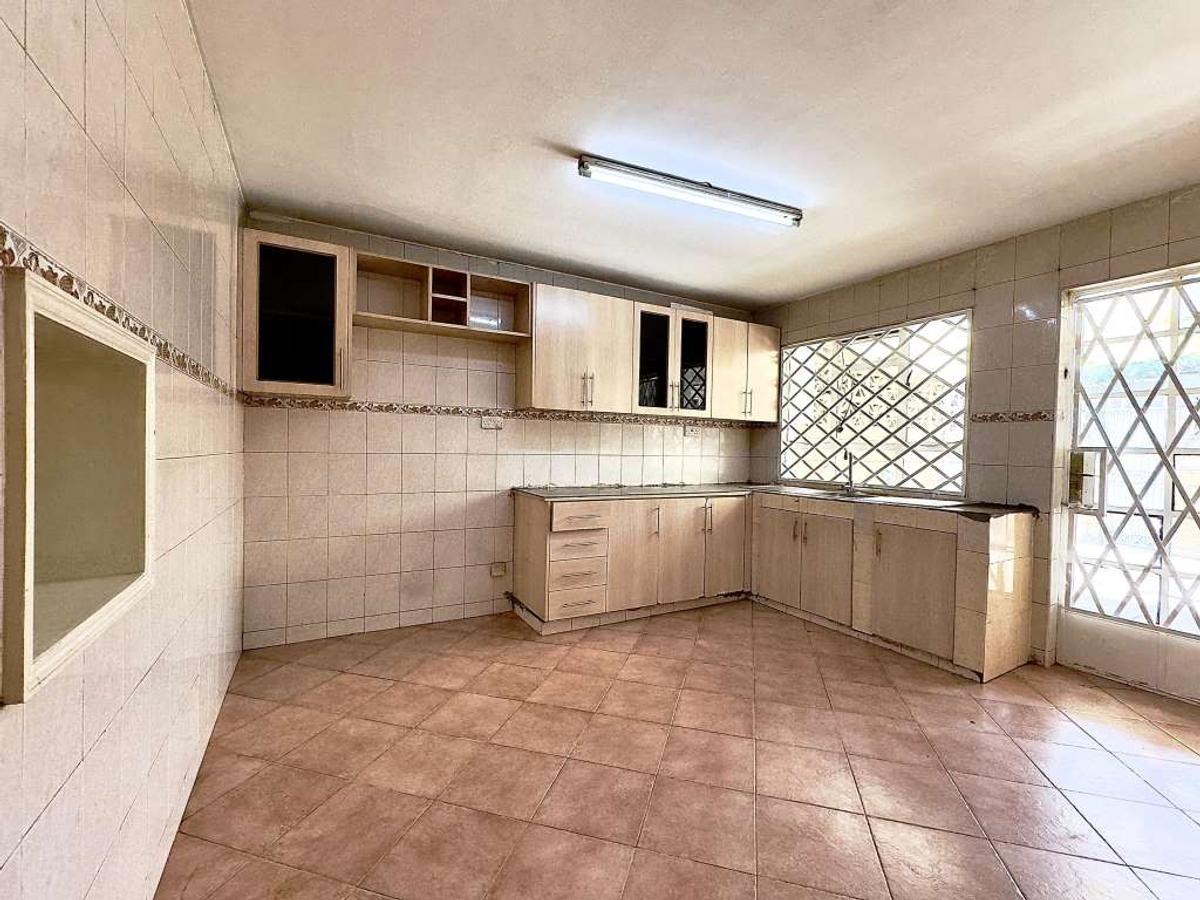 4 Bed Townhouse with En Suite at Ngong Road - 5