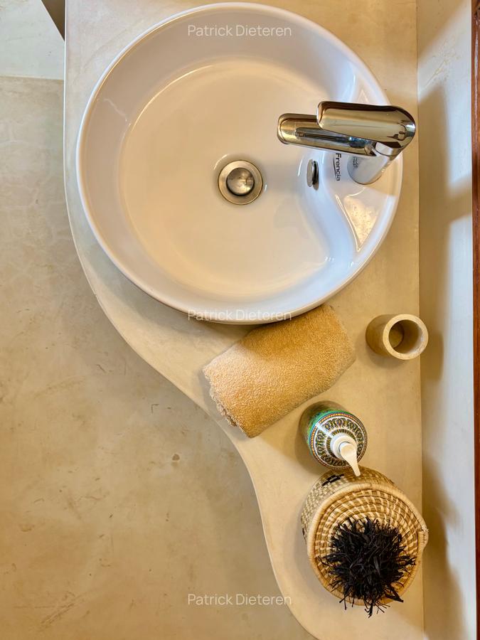 3 Bed Villa with En Suite at Off Turtle Bay Road - 6