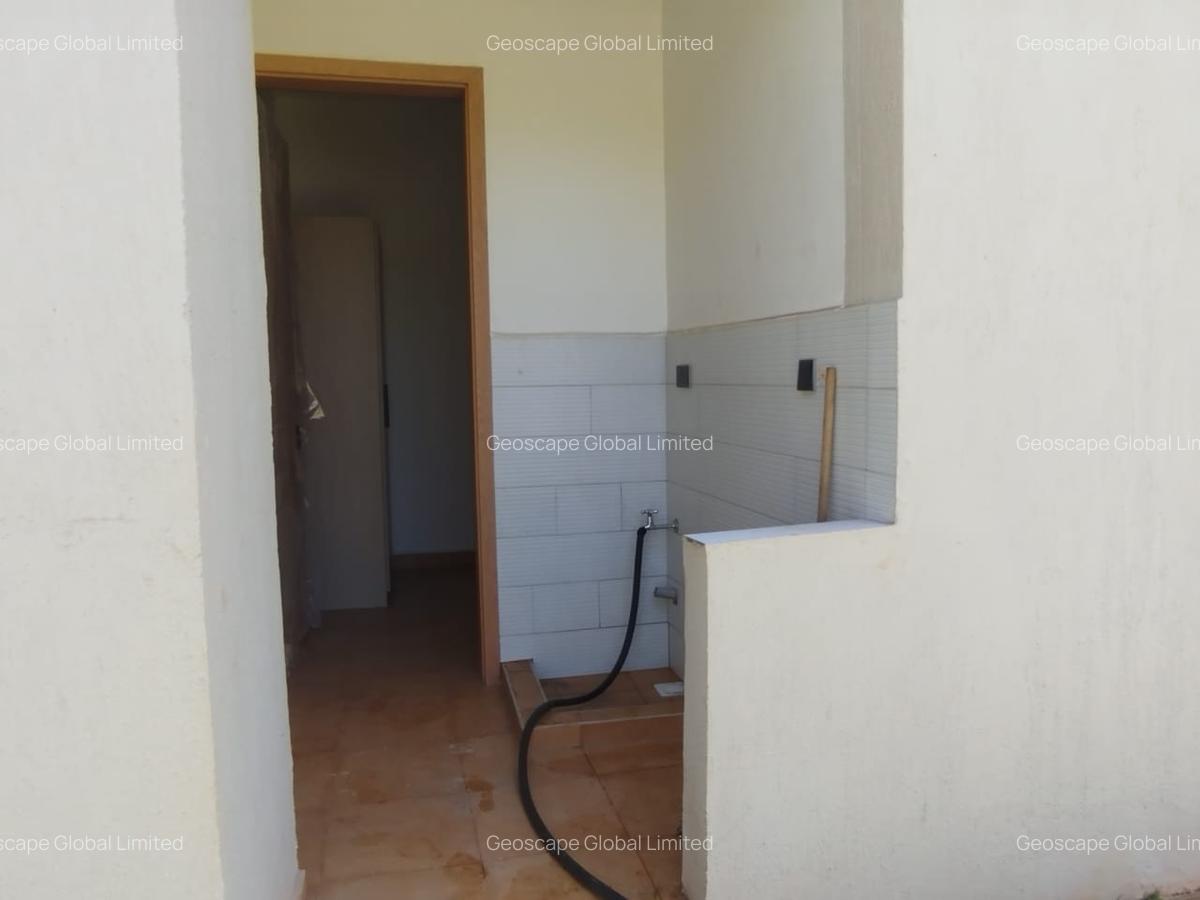 6 Bed Townhouse with En Suite in Lavington - 14