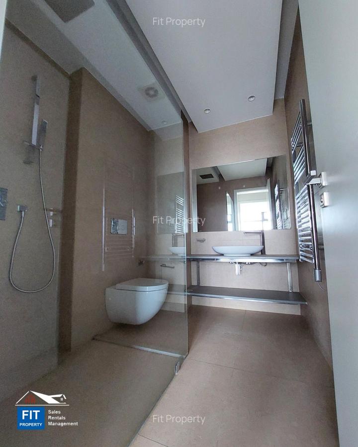 3 Bed Apartment with En Suite in Westlands Area - 11