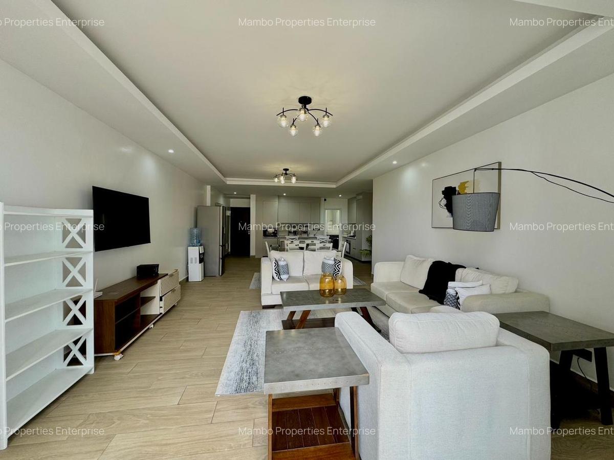 Serviced 3 Bed Apartment with En Suite at Riverside Drive - 18