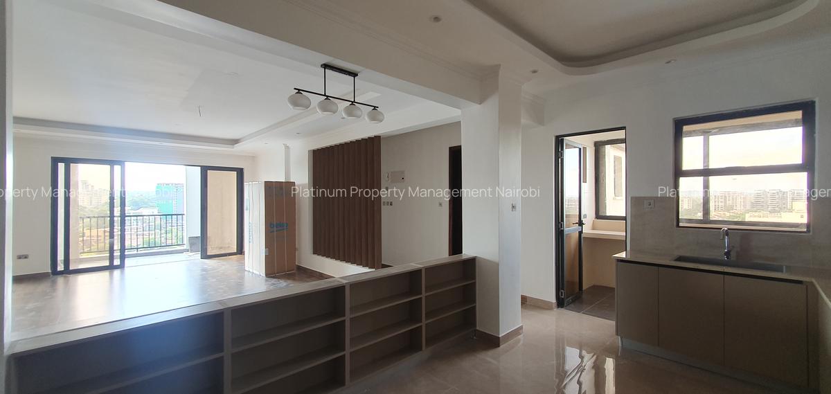 4 Bed Apartment with En Suite at Brookside - 11