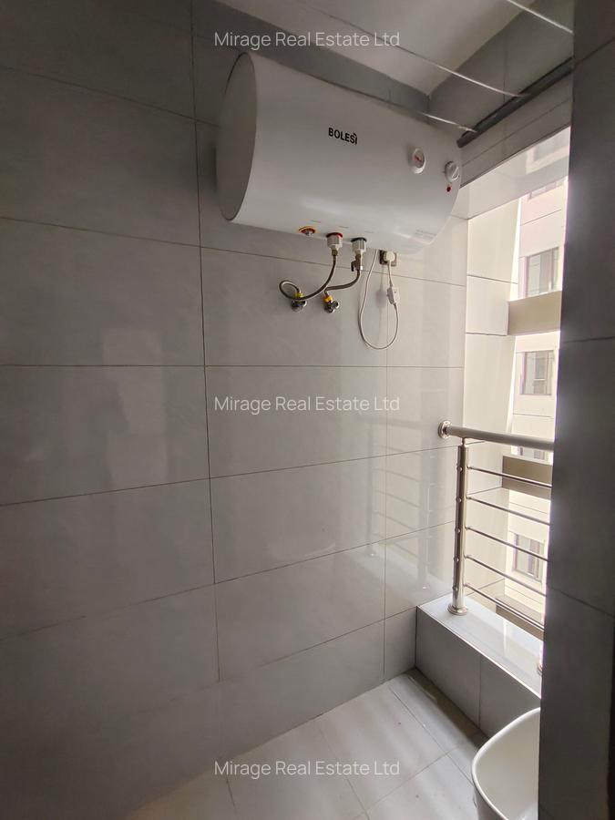 2 Bed Apartment with Swimming Pool in Riverside - 6