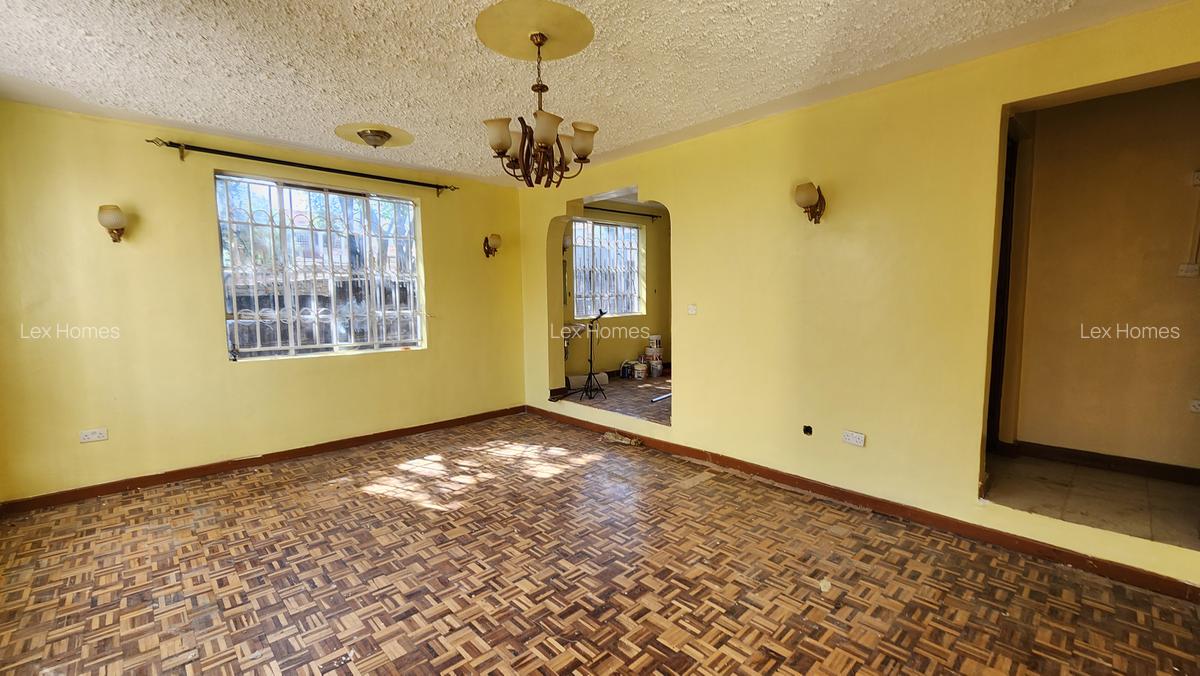 4 Bed House with En Suite at Rimpa Road - 3