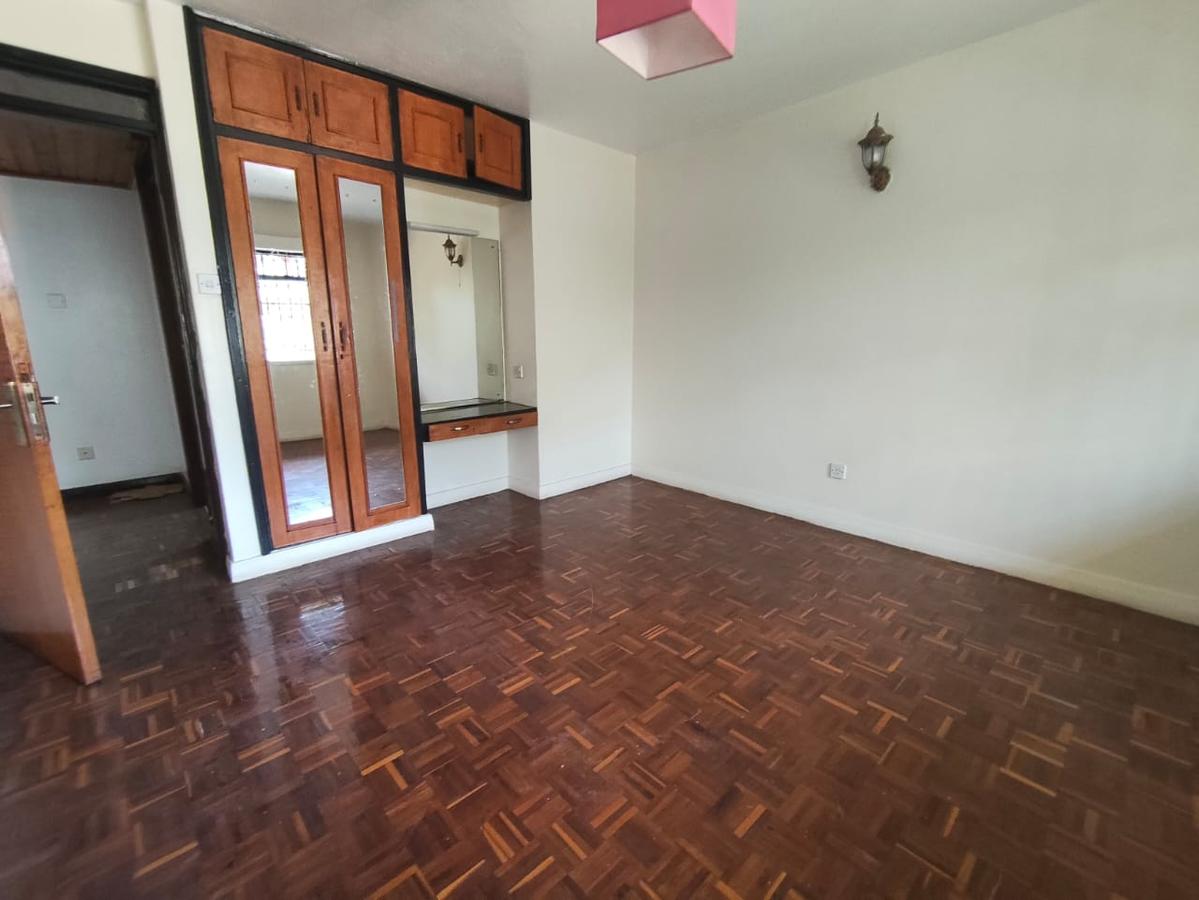 5 Bed House with Backup Generator in Gigiri - 10