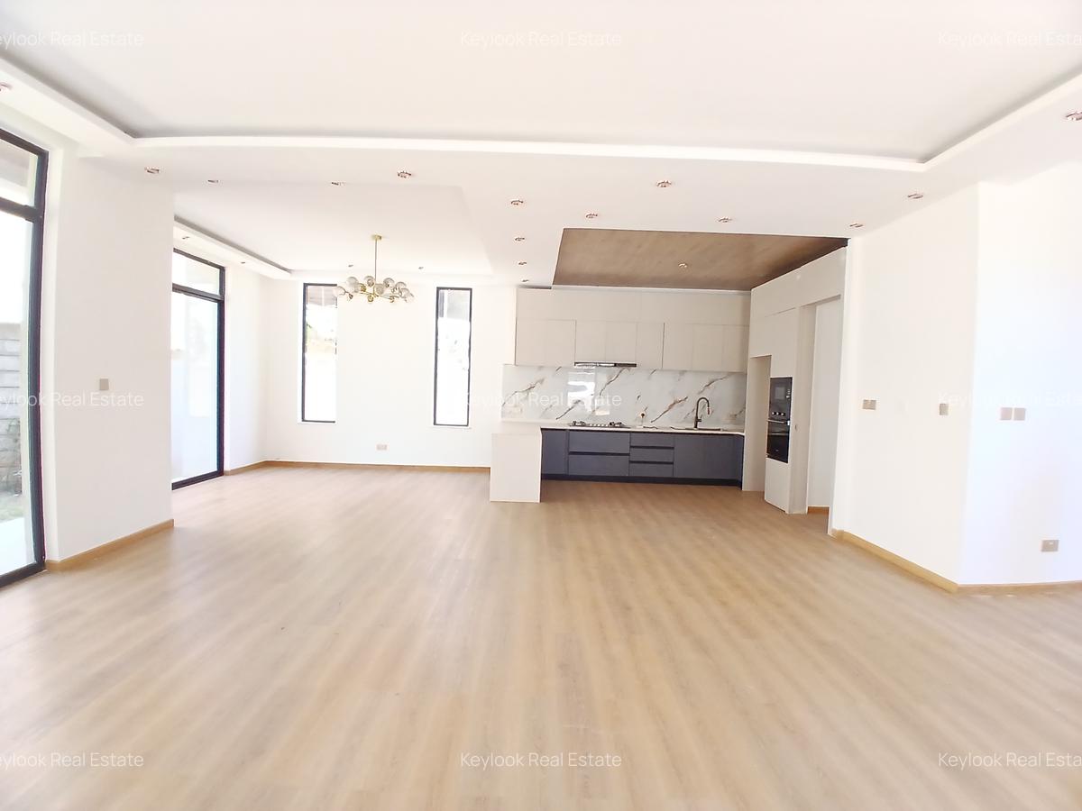 5 Bed Townhouse with En Suite at Lavington Green - 20