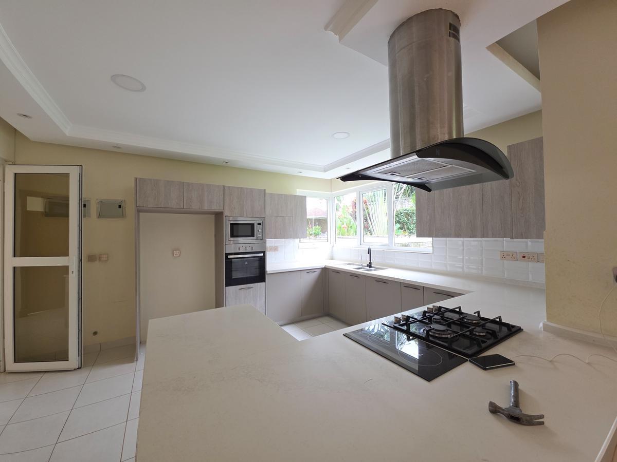 4 Bed House with Swimming Pool in Runda - 2