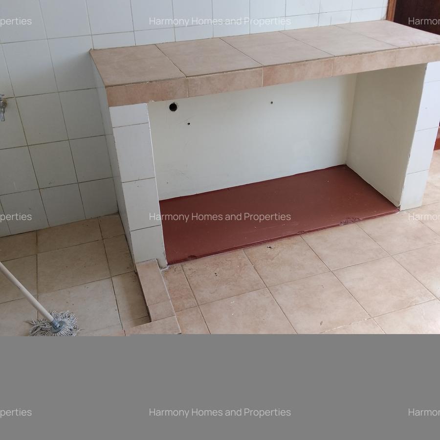 4 Bed Apartment with En Suite at Riverside - 7