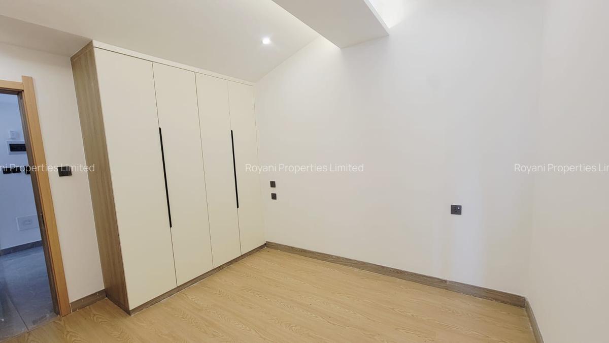 2 Bed Apartment with En Suite in Kilimani - 12