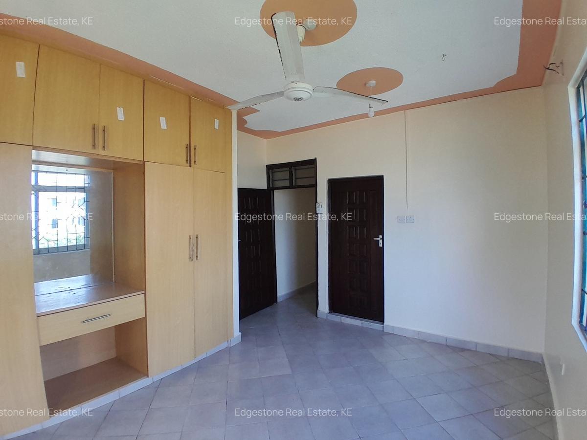 4 Bed Apartment with En Suite in Nyali Area - 3