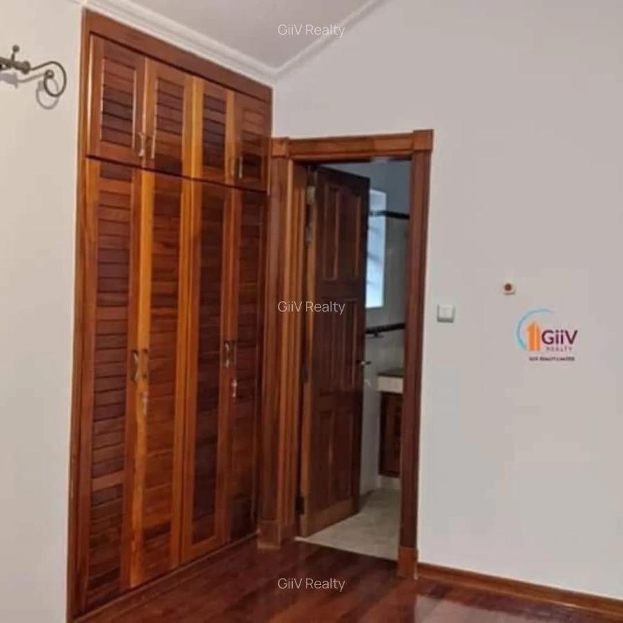 4 Bed Townhouse with Staff Quarters in Spring Valley - 14