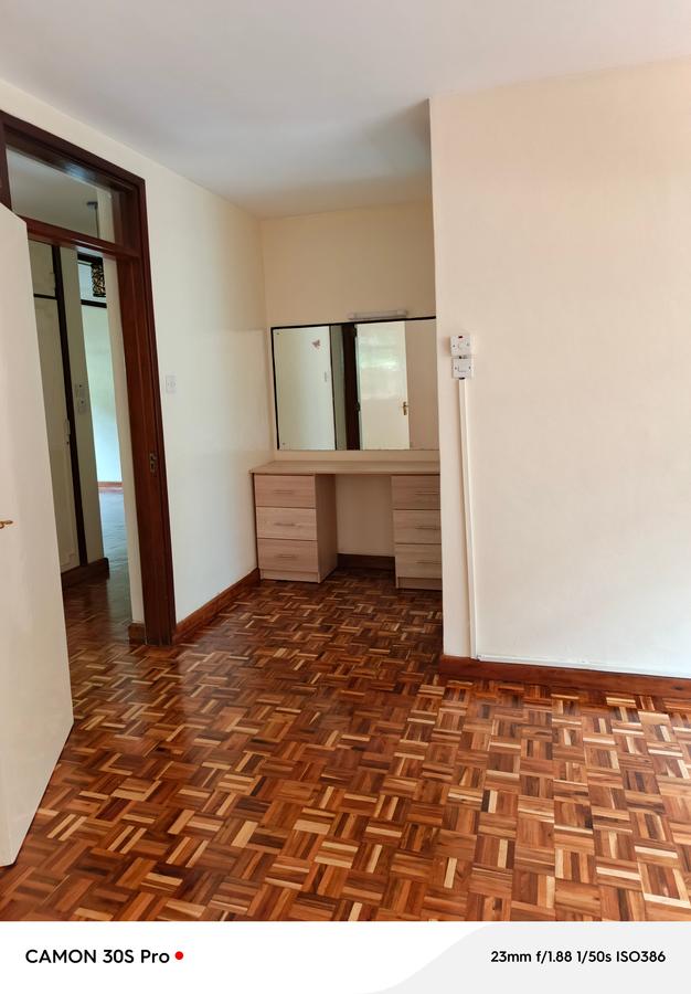 4 Bed Apartment with En Suite at Lavington - 6 4 Bed Apartment with En Suite at Lavington - 6