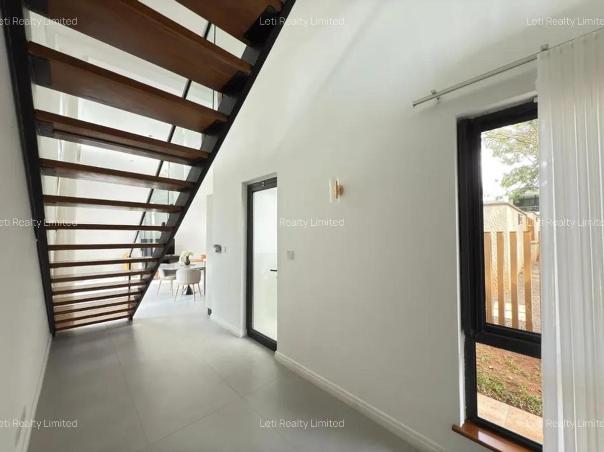 2 Bed Townhouse with En Suite in Lavington - 12