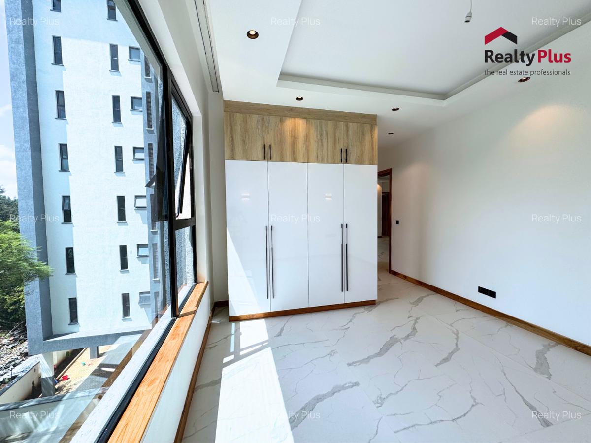 2 Bed Apartment with En Suite at Peponi Road - 14