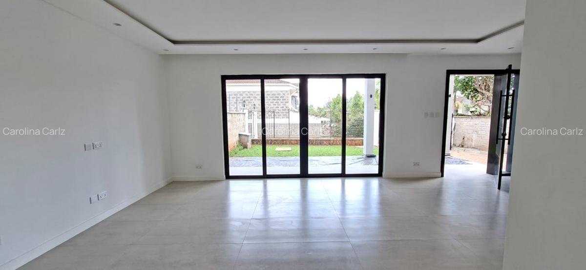 4 Bed Townhouse with En Suite at Brookside Drive - 2