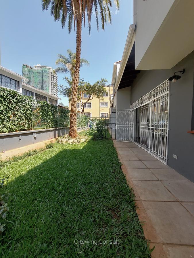 4 Bed Townhouse with En Suite at Rhapta Road - 19