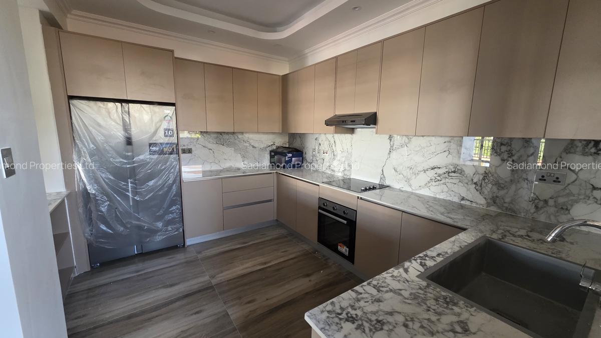 2 Bed Apartment with En Suite in Spring Valley - 2