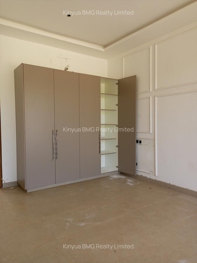 5 Bed Villa with En Suite in Nyali Area - 8