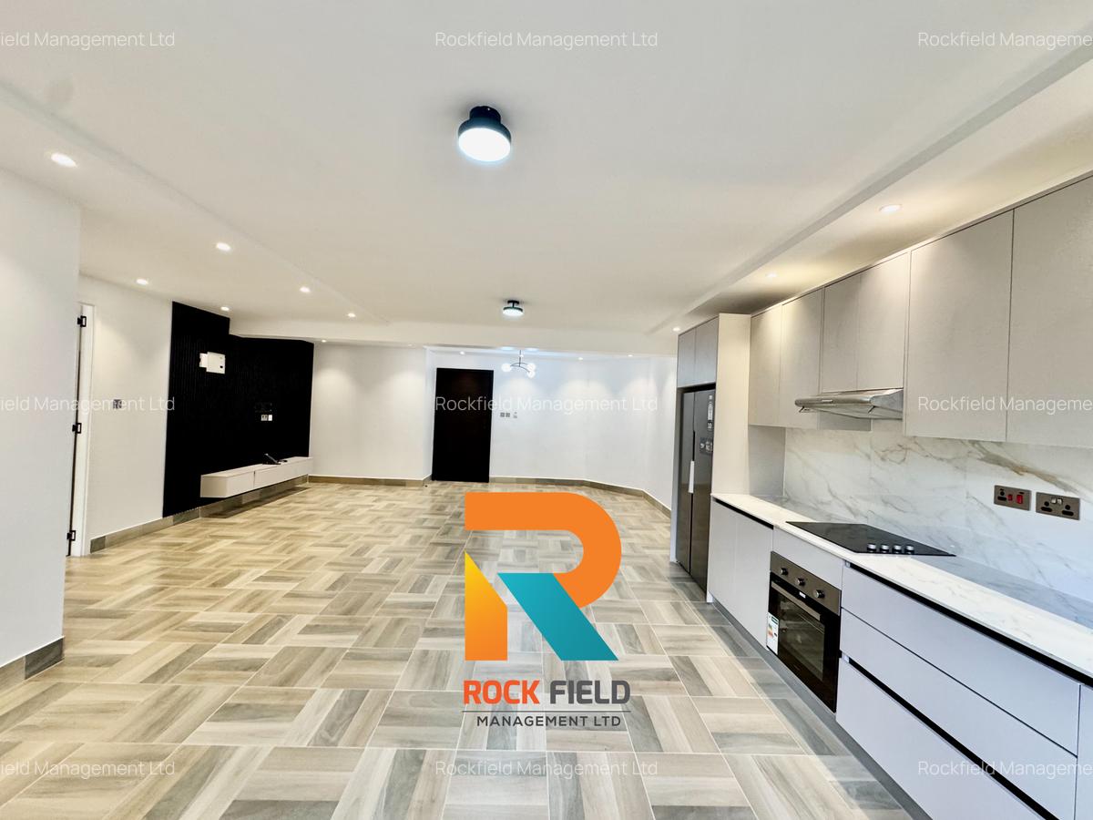 1 Bed Apartment with En Suite in Brookside - 7