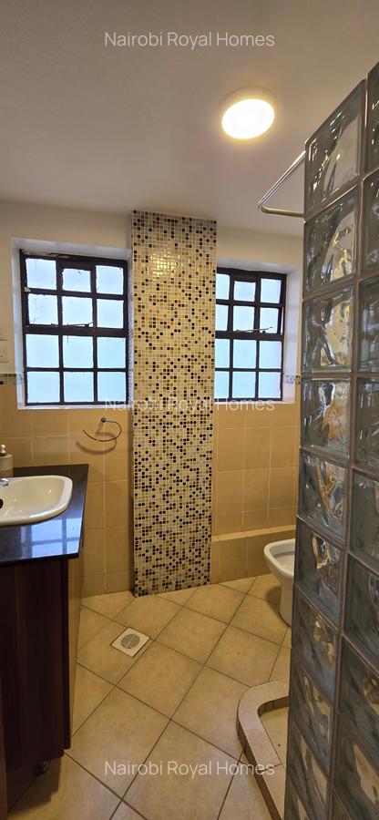 2 Bed Apartment with Swimming Pool at Valley Arcade - 19