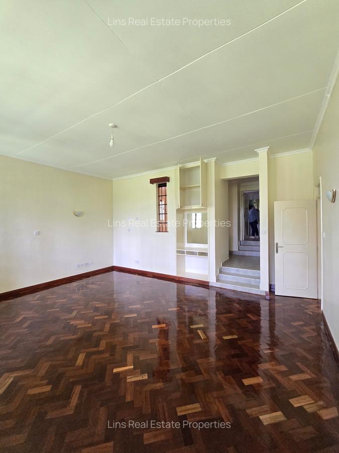 4 Bed House with En Suite in Runda - 8