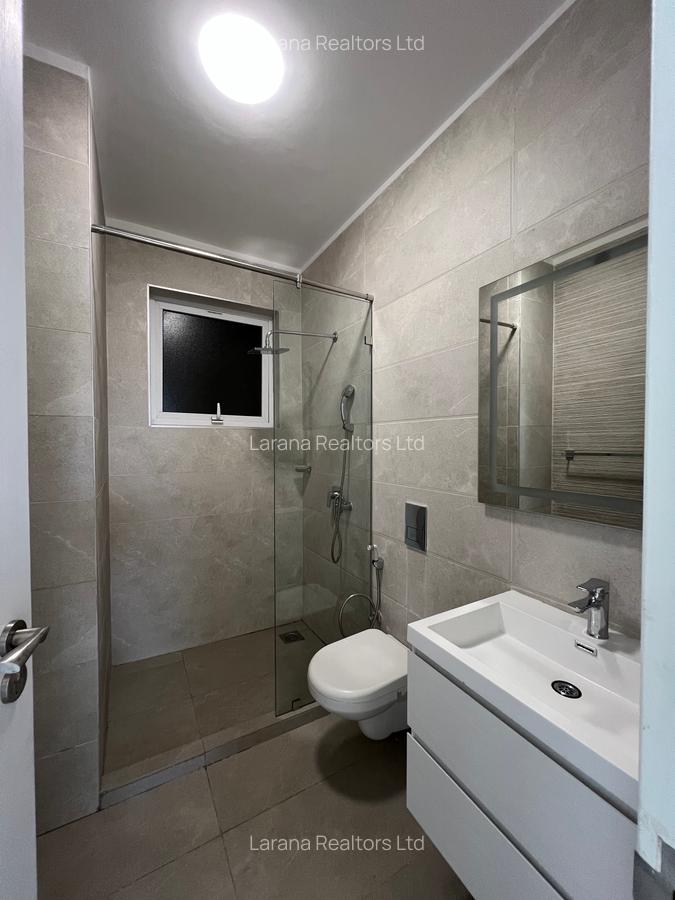 3 Bed Apartment with En Suite at Nyeri Rd - 11