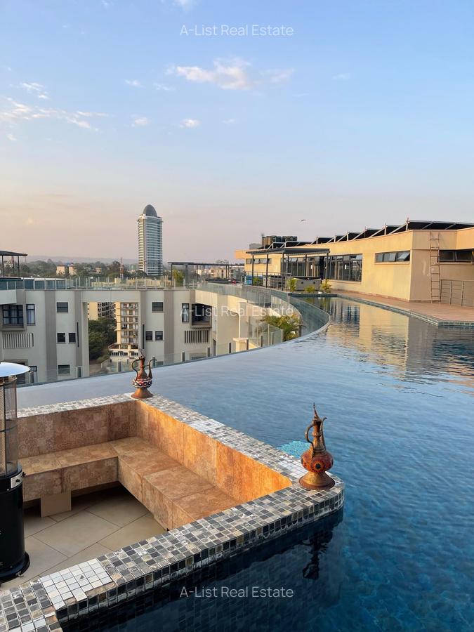 4 Bed Apartment with En Suite at Riverside Drive - 8