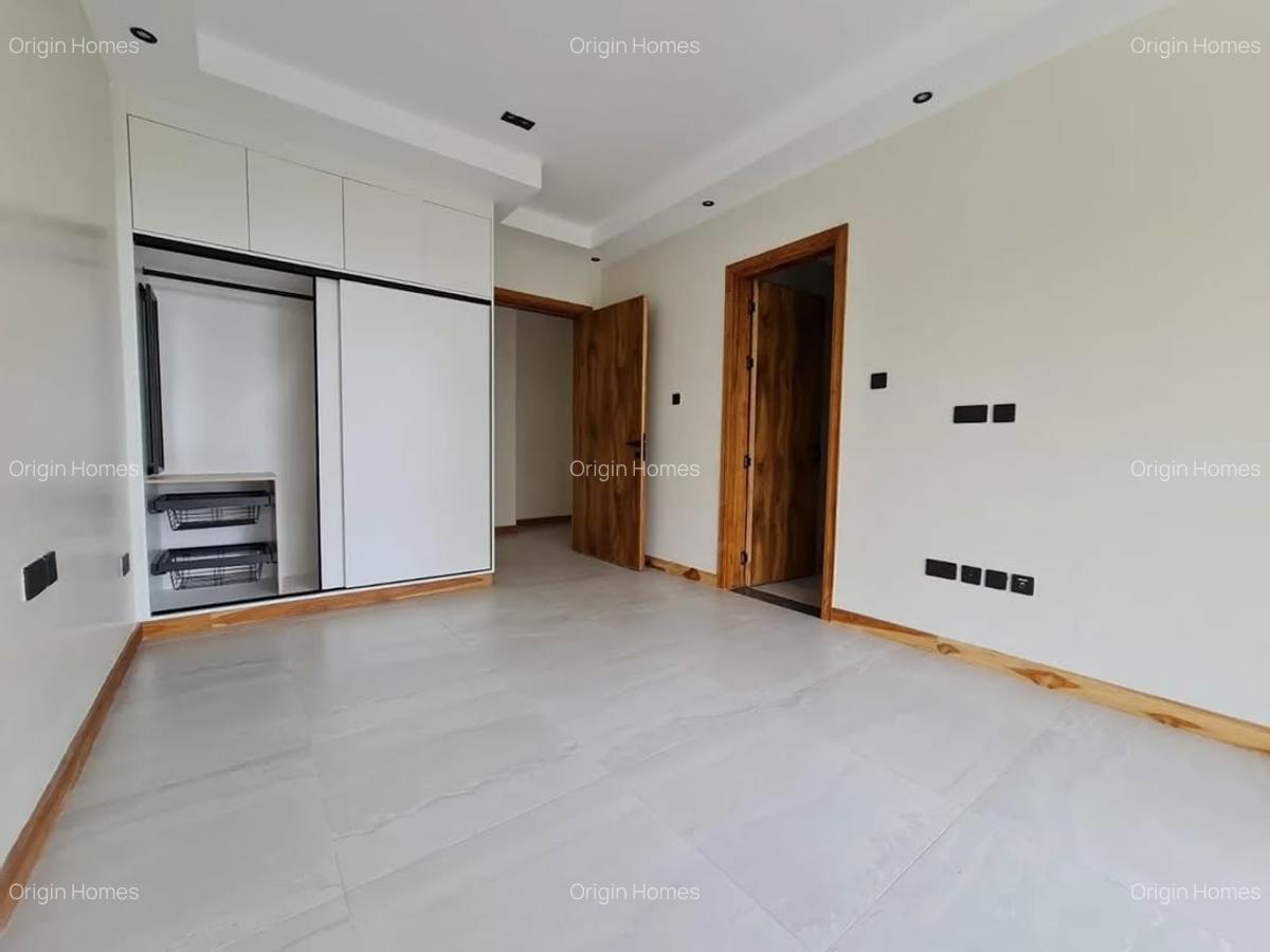 3 Bed Apartment with En Suite at Peponi Road - 18