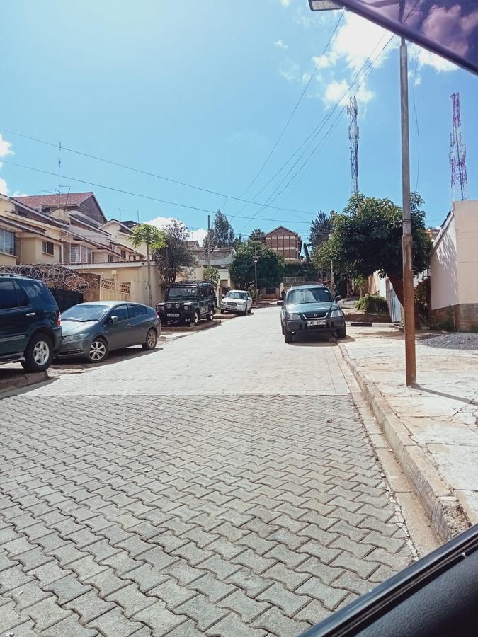 4 Bed Townhouse with En Suite at Oloitoktok Road