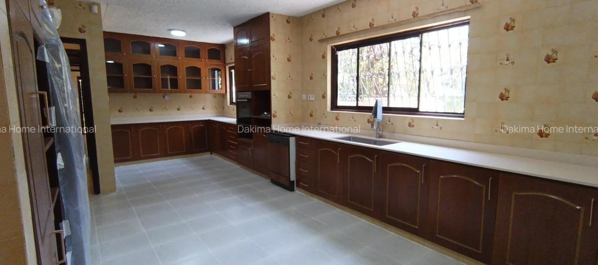 5 Bed House with En Suite in Muthaiga - 2
