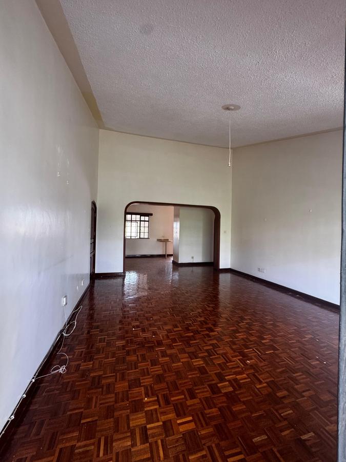 3 Bed Apartment with En Suite in General Mathenge - 15