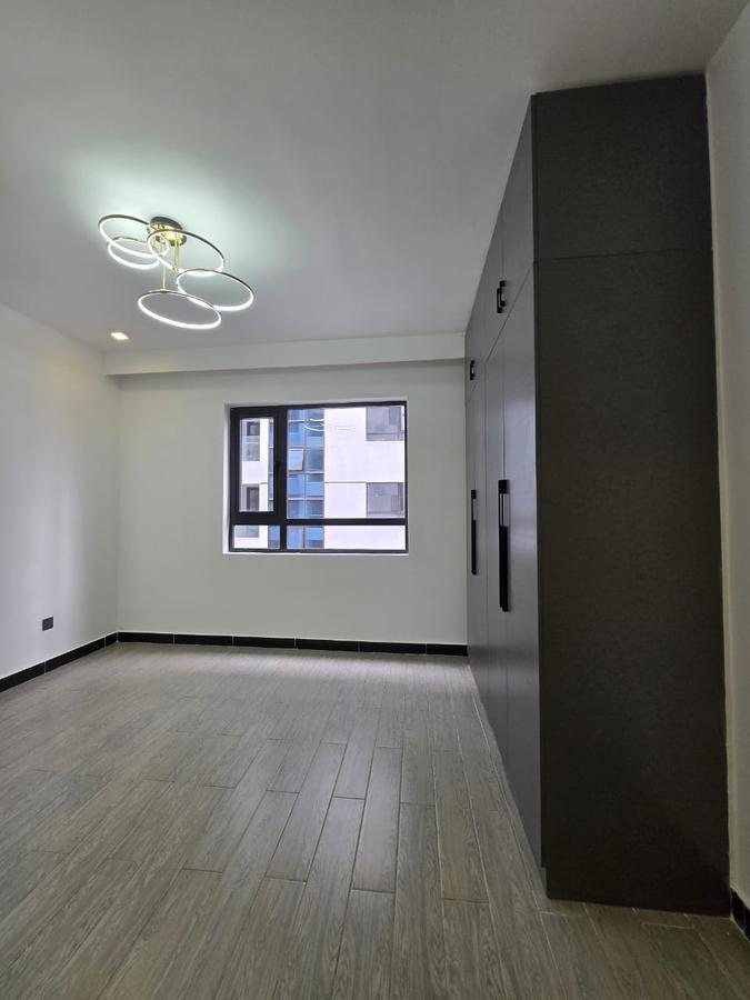 2 Bed House with En Suite in Lavington - 5