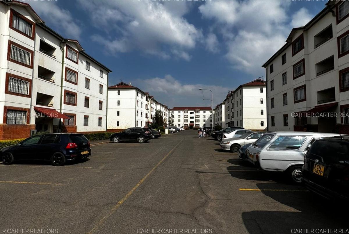 3 Bed Apartment with En Suite at Nyayo Estate - 5