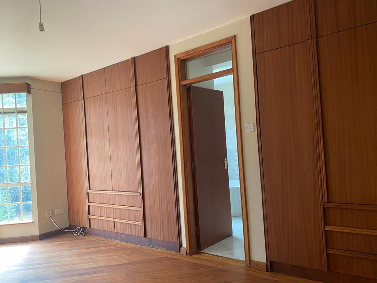 3 Bed Apartment with En Suite at Kilimani - 12