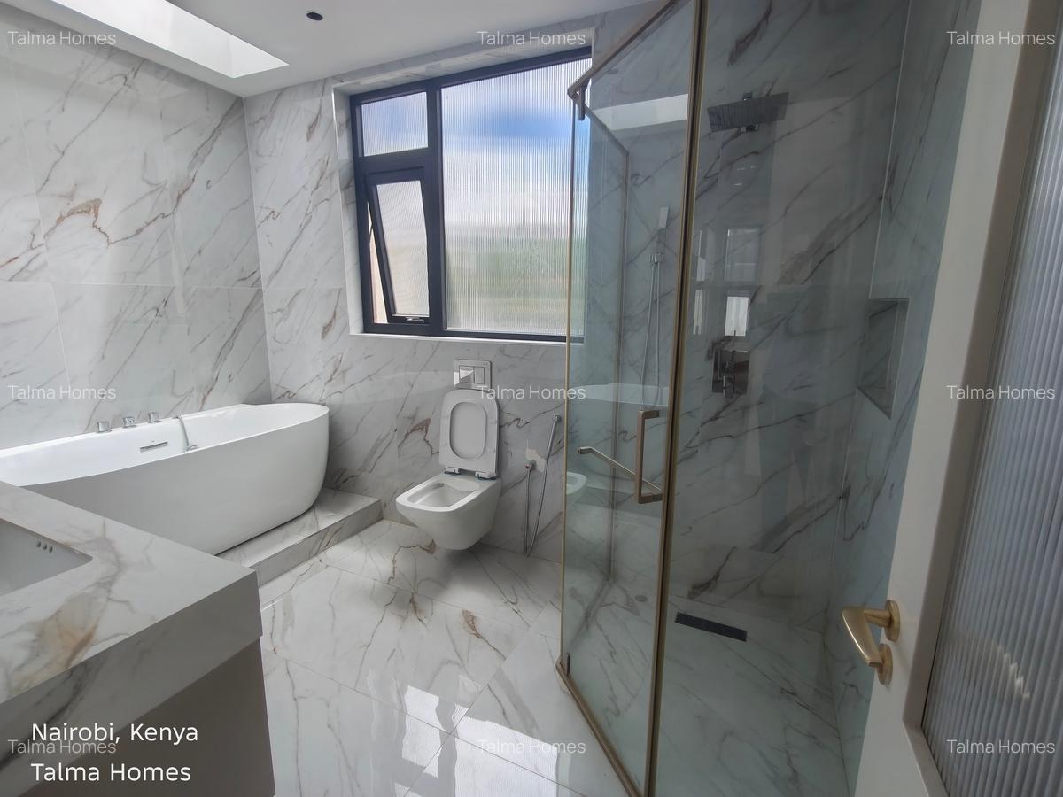 4 Bed Townhouse with En Suite at Off Isaac Gathanju - 17