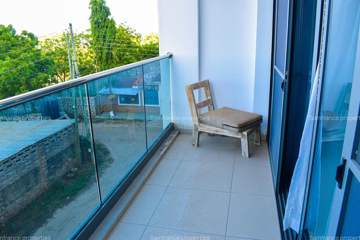 3 Bed Apartment with En Suite at Go Khart - 2