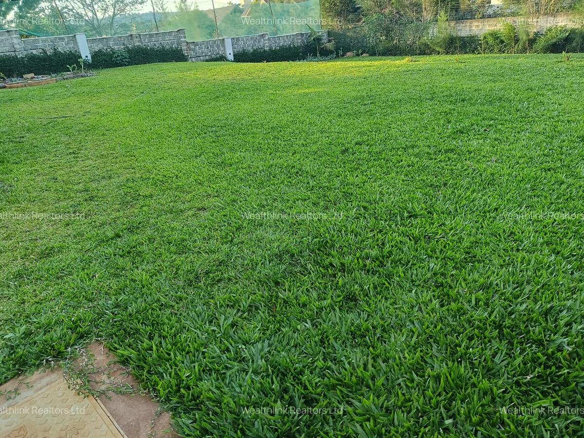 5 Bed House with En Suite at Runda - 11