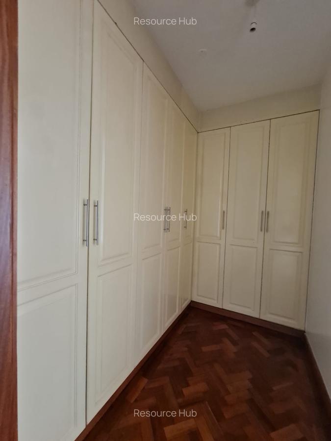 5 Bed House with En Suite at Loresho - 14