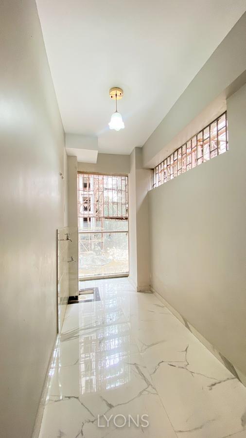 1 Bed Apartment with En Suite at Kindaruma Road - 5