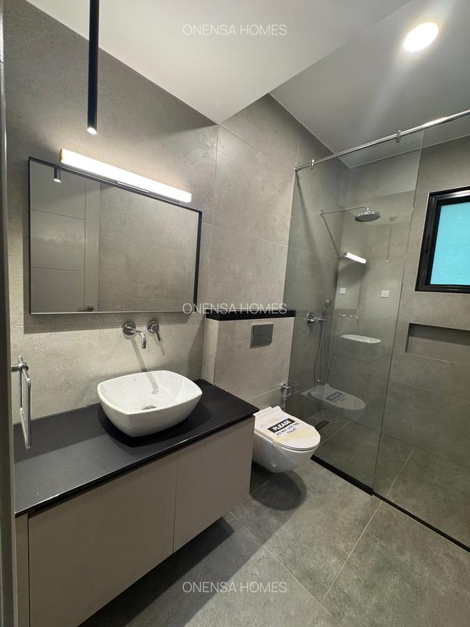4 Bed Villa with En Suite in Langata - 13