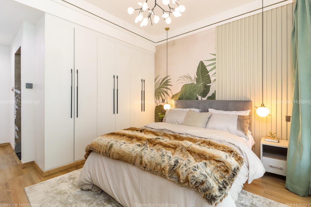 2 Bed Apartment with En Suite in Lavington - 11