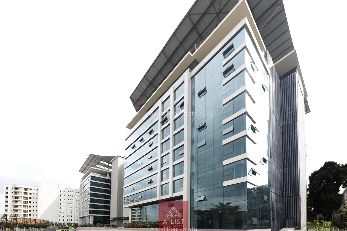 4,000 ft² Office with Service Charge Included at Riverside Drive - 15